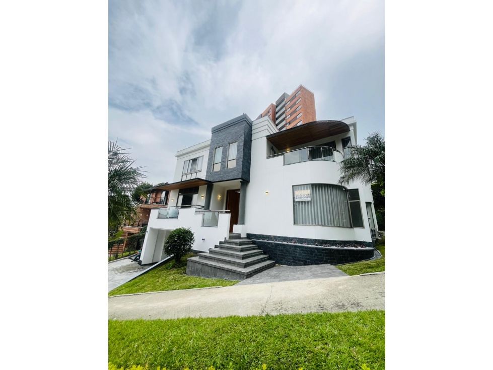 Casa en venta Antioquia Envigado La Mesa 600 m2 Habitaciones 5 Baños 5 Garajes 3 Precio $3200000000