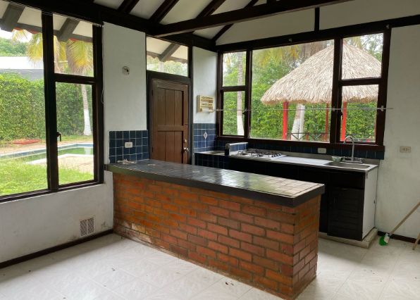 Inmuebles en Remate Casa en venta Cundinamarca Ricaurte Las Palmas 89 m2 Habitaciones 3 Baños 2 Garajes 2 Precio $710000000