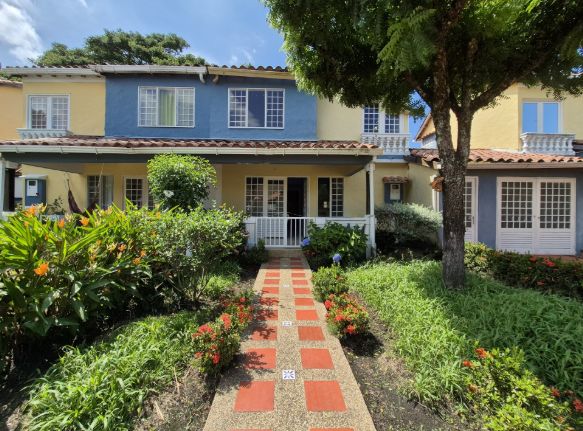 Casa en venta Tolima Mariquita La Ermita 102 m2 Habitaciones 3 Baños 3 Garajes 1 Precio $232700000