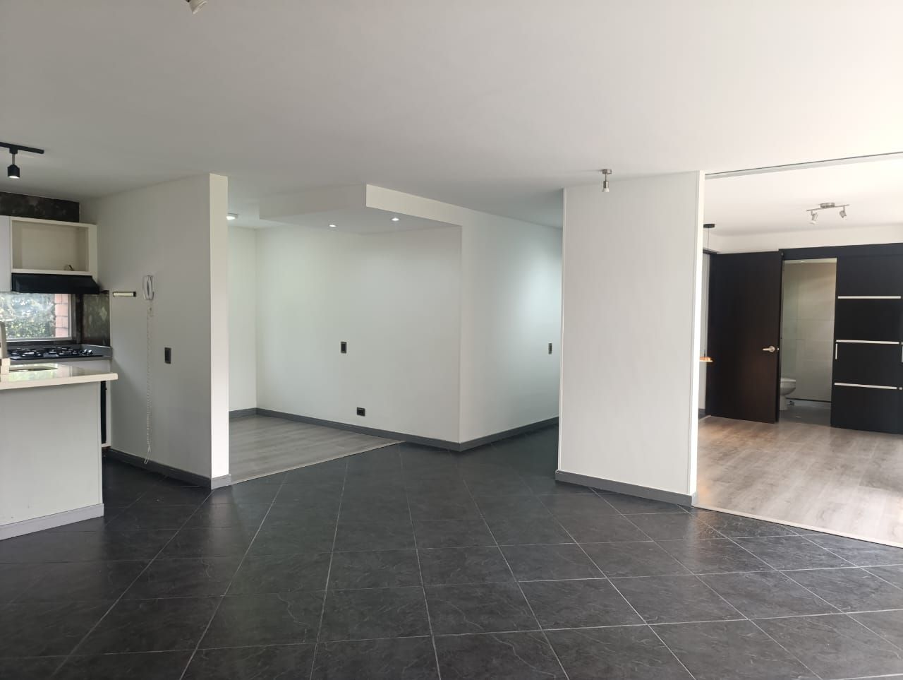 Apartamento en arriendo Antioquia Medellín San Lucas 95 m2 Habitaciones 3 Baños 2 Garajes 1 Precio $4200000