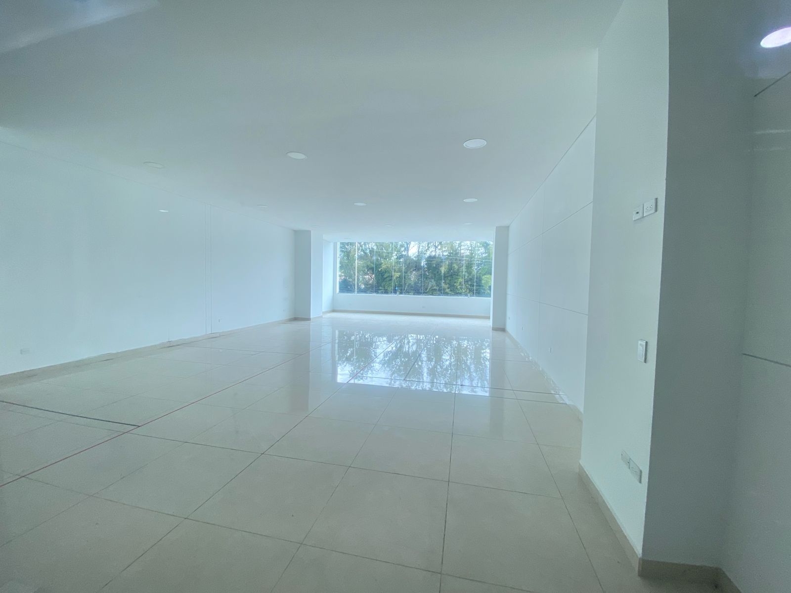 Local en arriendo Antioquia Marinilla La Industrial 108 m2 Habitaciones 0 Baños 0 Garajes 0 Precio $6500000