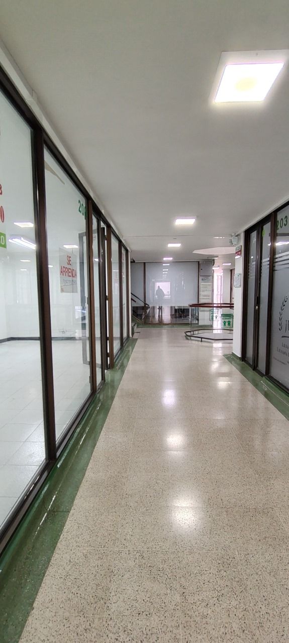 Local en arriendo o venta Antioquia Rionegro El Porvenir 27 m2 Habitaciones 0 Baños 1 Garajes 0 Precio venta $170000000 Precio arriendo $1500000