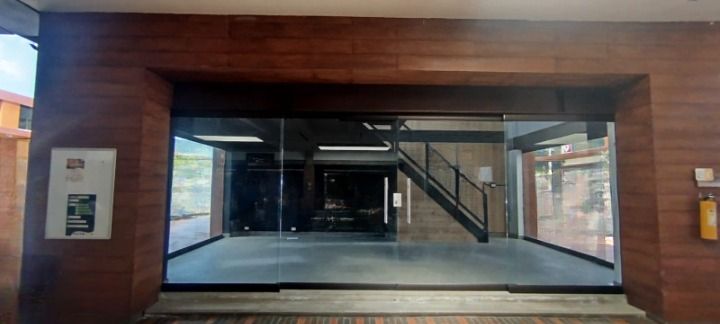 Local en arriendo o venta Antioquia La Ceja Centro 54 m2 Habitaciones 0 Baños 0 Garajes 0 Precio venta $490000000 Precio arriendo $4300000