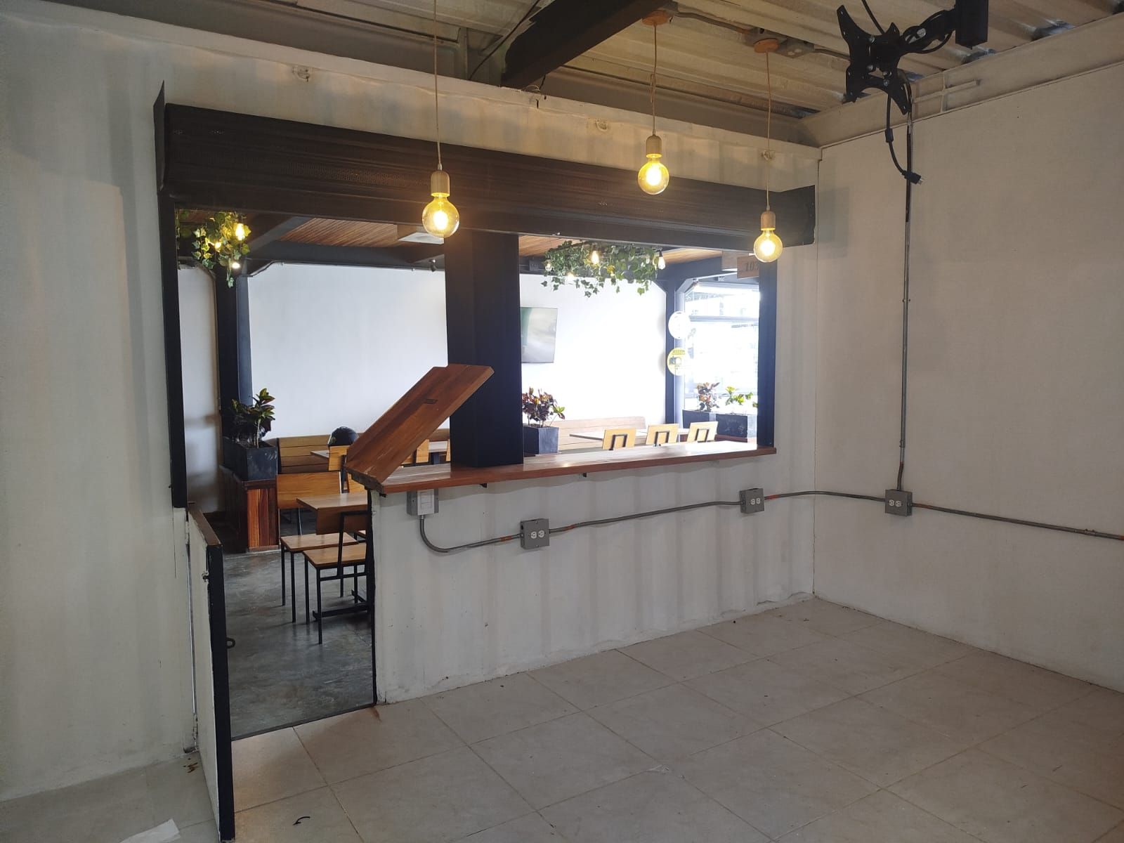 Local en arriendo Antioquia Rionegro El Porvenir 16 m2 Habitaciones 0 Baños 0 Garajes 0 Precio $2900000