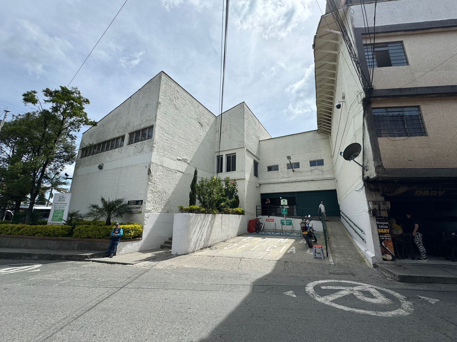 Local en arriendo Antioquia Rionegro Centro 783 m2 Habitaciones 0 Baños 0 Garajes 2 Precio $35000000