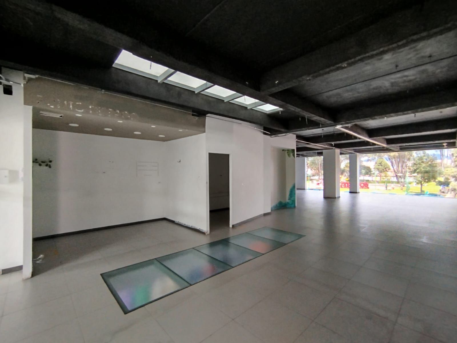 Local en arriendo Cundinamarca Bogotá Centro Fontibon 500 m2 Habitaciones 0 Baños 0 Garajes 0 Precio $12000000