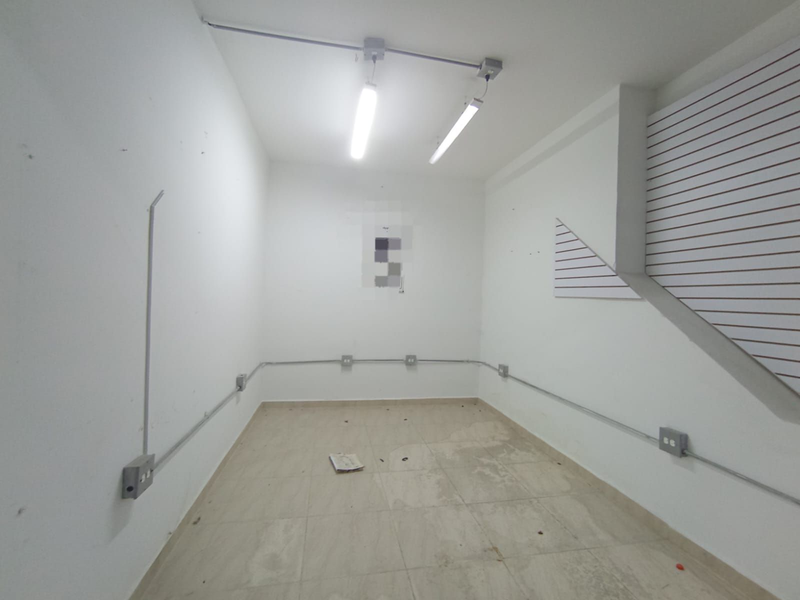 Local en arriendo Antioquia Medellín Colon 10 m2 Habitaciones 0 Baños 0 Garajes 0 Precio $1900000