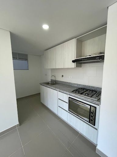 Apartamento en arriendo Antioquia La Estrella Ancón San Martín 70 m2 Habitaciones 3 Baños 2 Garajes 1 Precio $2500000