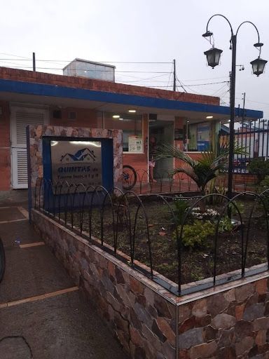 Casa en venta Cundinamarca Bogotá Los Pantanos 64 m2 Habitaciones 4 Baños 2 Garajes 0 Precio $240000000