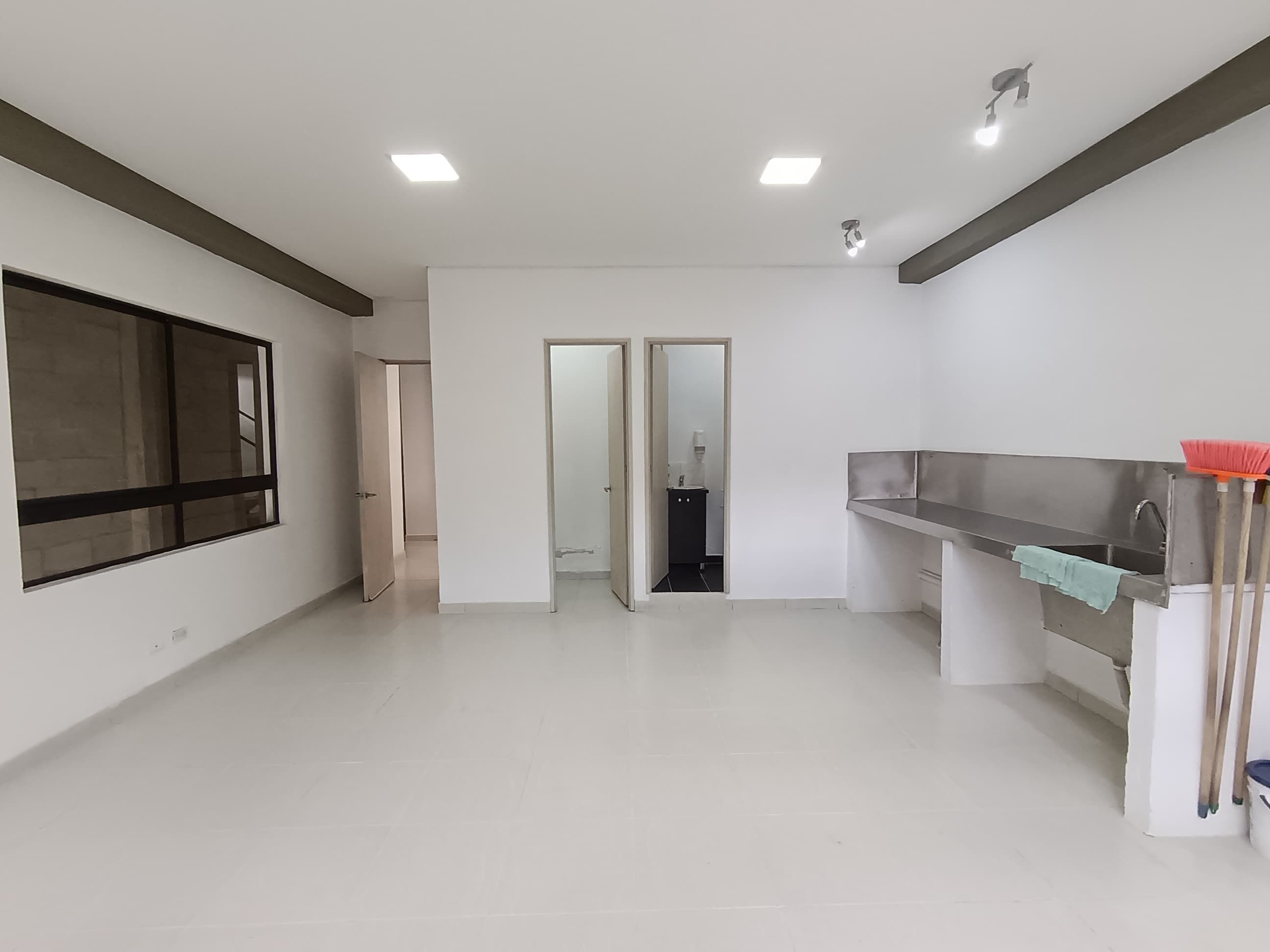 Local en arriendo Antioquia Bello Prado 40 m2 Habitaciones 0 Baños 1 Garajes 0 Precio $1350000