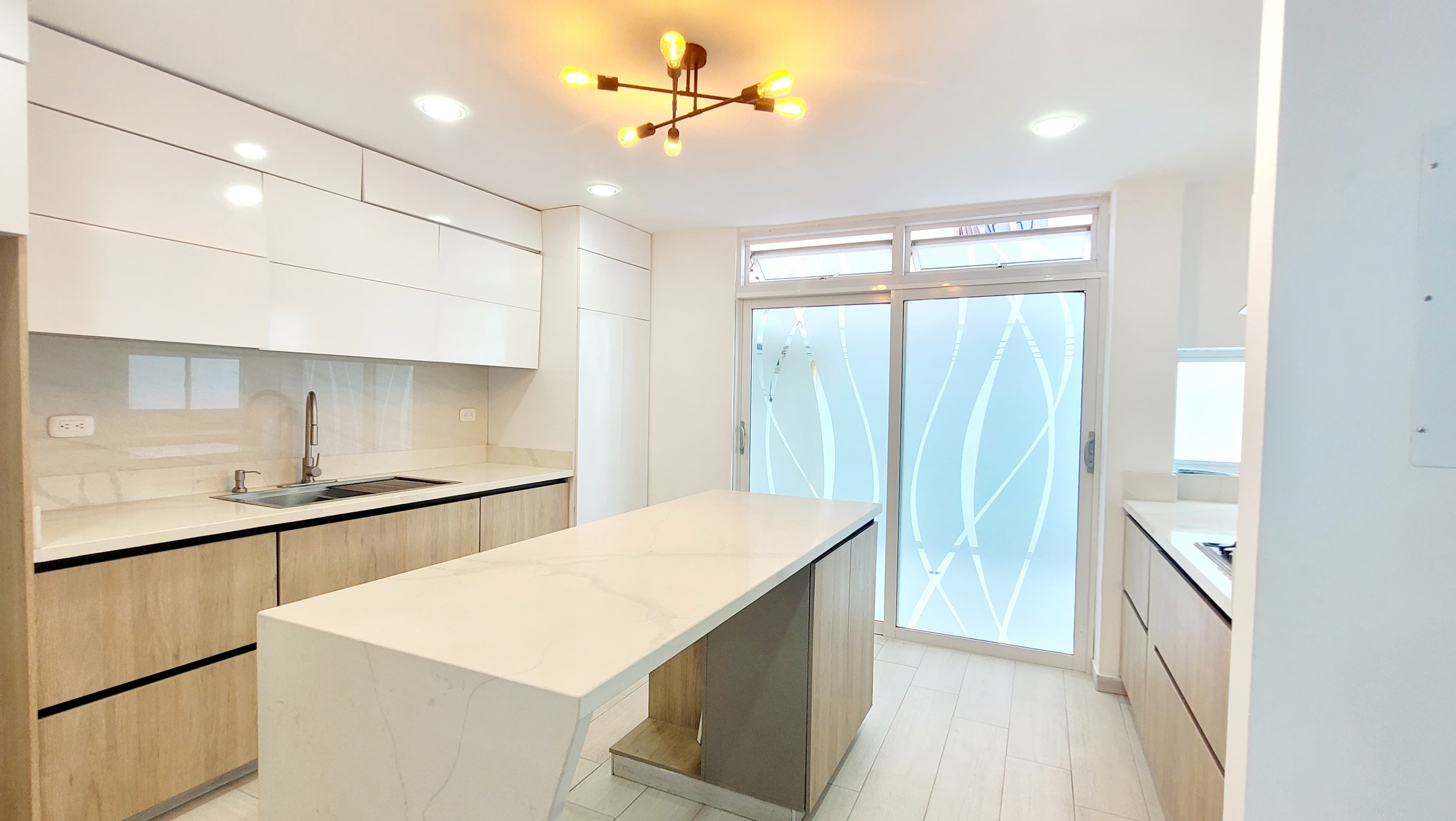 Casa en arriendo Atlántico Barranquilla El Poblado 205 m2 Habitaciones 3 Baños 3 Garajes 2 Precio $4500000