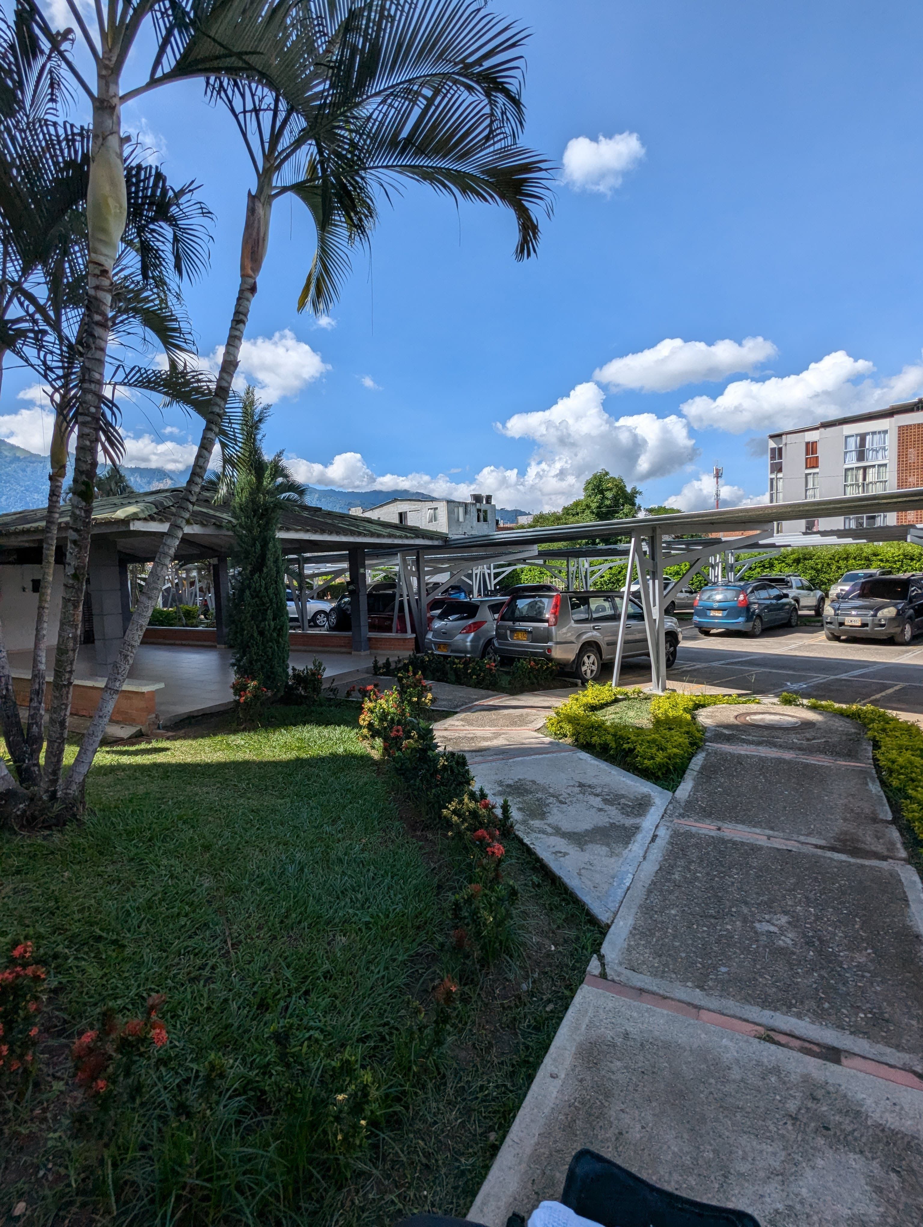 Apartamento en arriendo Tolima Ibagué Ub La Cabaña 60 m2 Habitaciones 3 Baños 2 Garajes 1 Precio $1100000