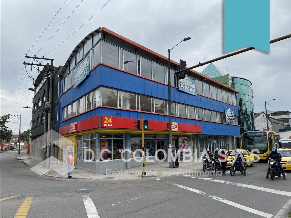 Local en arriendo Cundinamarca Bogotá El Ejido 280 m2 Habitaciones 0 Baños 2 Garajes 0 Precio $8000000