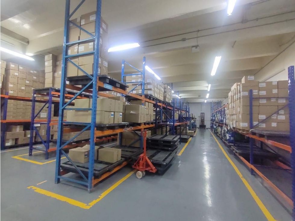 Bodega en arriendo Cundinamarca Bogotá El Tintal Asd 2800 m2 Habitaciones 0 Baños 10 Garajes 2 Precio $57000000