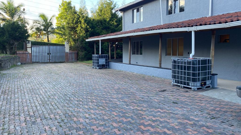 Local en arriendo Antioquia Guarne Guarne 285 m2 Habitaciones 0 Baños 5 Garajes 0 Precio $6000000