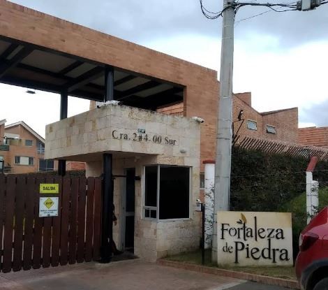 Casa en venta Cundinamarca Cajicá Cn Campestre Fortaleza De Piedra 127 m2 Habitaciones 3 Baños 4 Garajes 2 Precio $830000000