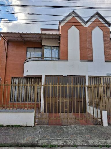 Casa en venta Risaralda Dosquebradas Inducentro 130 m2 Habitaciones 4 Baños 2 Garajes 1 Precio $398000000