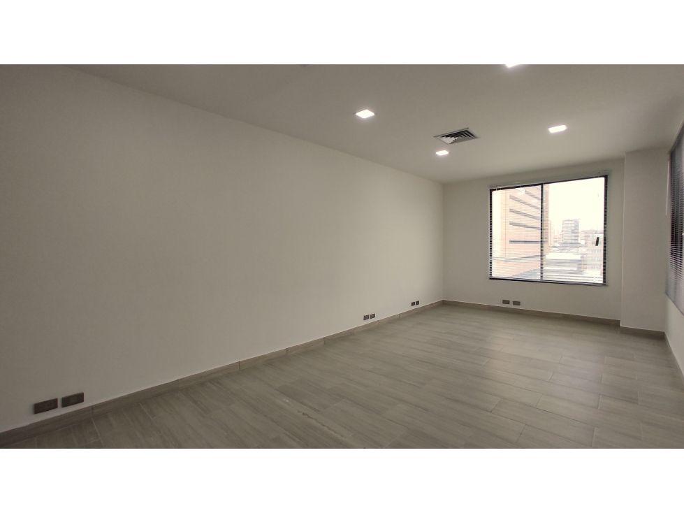 Oficina en arriendo Antioquia Medellín Perpetuo Socorro 29 m2 Habitaciones 0 Baños 1 Garajes 0 Precio $2400000