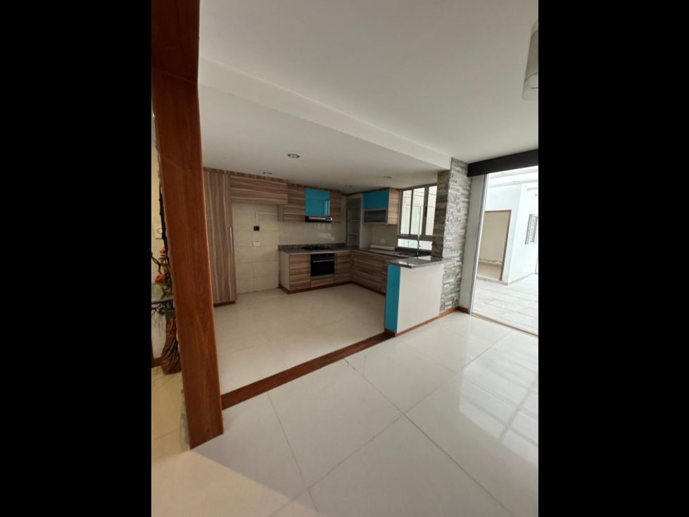 Casa en venta Cundinamarca Bogotá San Felipe 156 m2 Habitaciones 6 Baños 3 Garajes 2 Precio $875000000