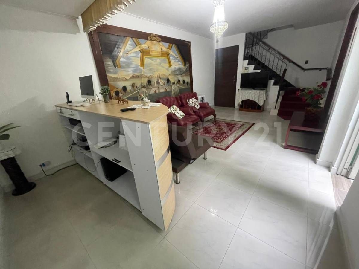 Casa en arriendo Valle Del Cauca Cali Versalles 450 m2 Habitaciones 9 Baños 7 Garajes 4 Precio $8400000