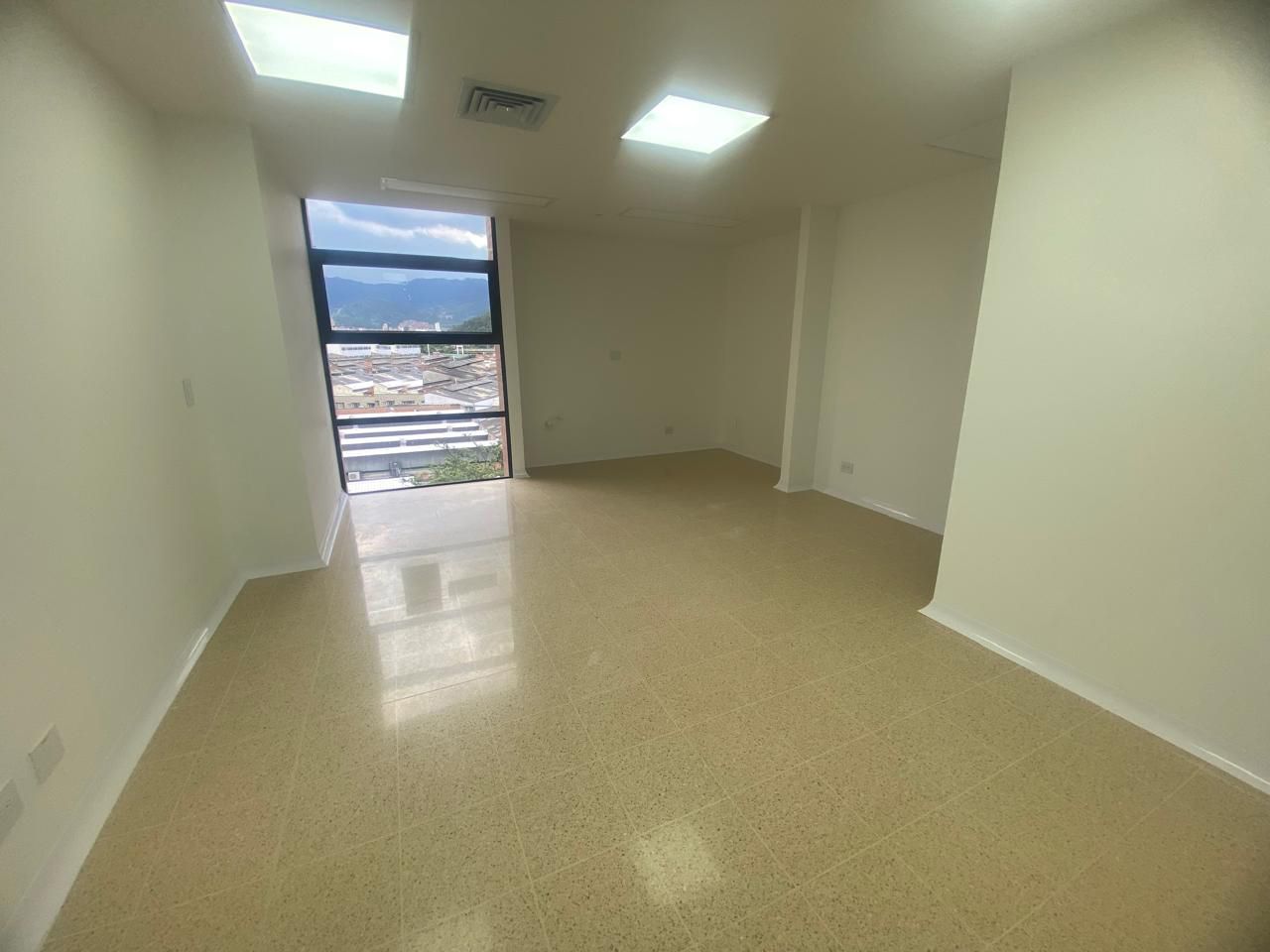 Consultorio en arriendo Antioquia Medellín San Diego 39 m2 Habitaciones 0 Baños 1 Garajes 1 Precio $5500000