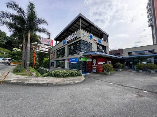 Local en venta Antioquia Medellín Castropol 400 m2 Habitaciones 0 Baños 2 Garajes 0 Precio $5500000000