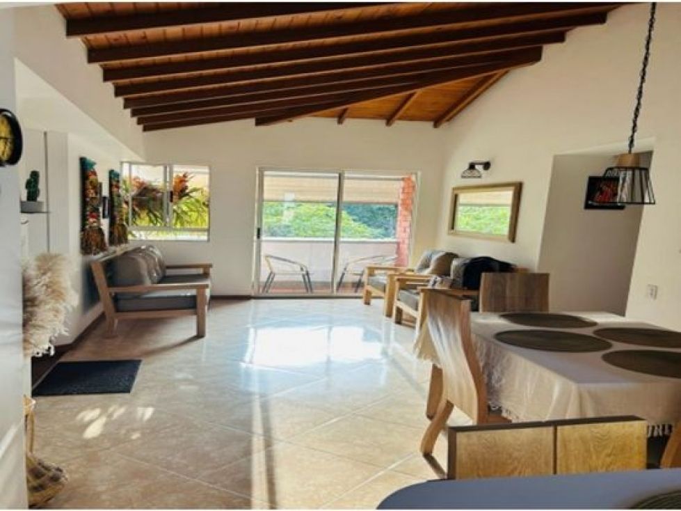 Apartaestudio en venta Antioquia Medellín El Diamante No2 70 m2 Habitaciones 3 Baños 2 Garajes 2 Precio $640000000