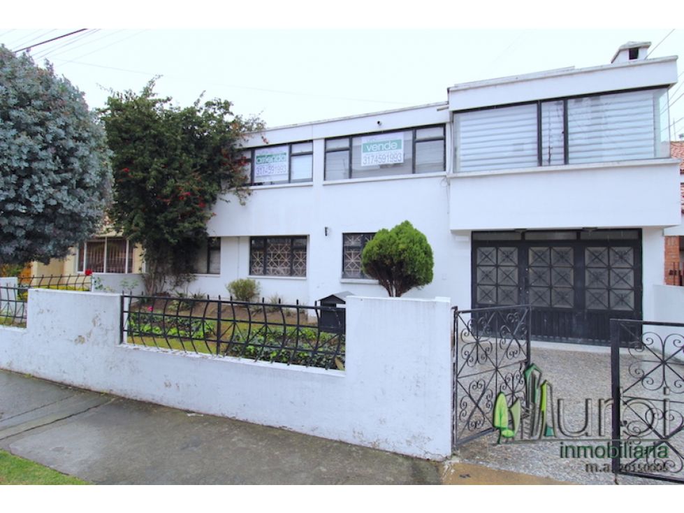 Casa en venta Cundinamarca Bogotá Lisboa 400 m2 Habitaciones 6 Baños 2 Garajes 3 Precio $2100000000
