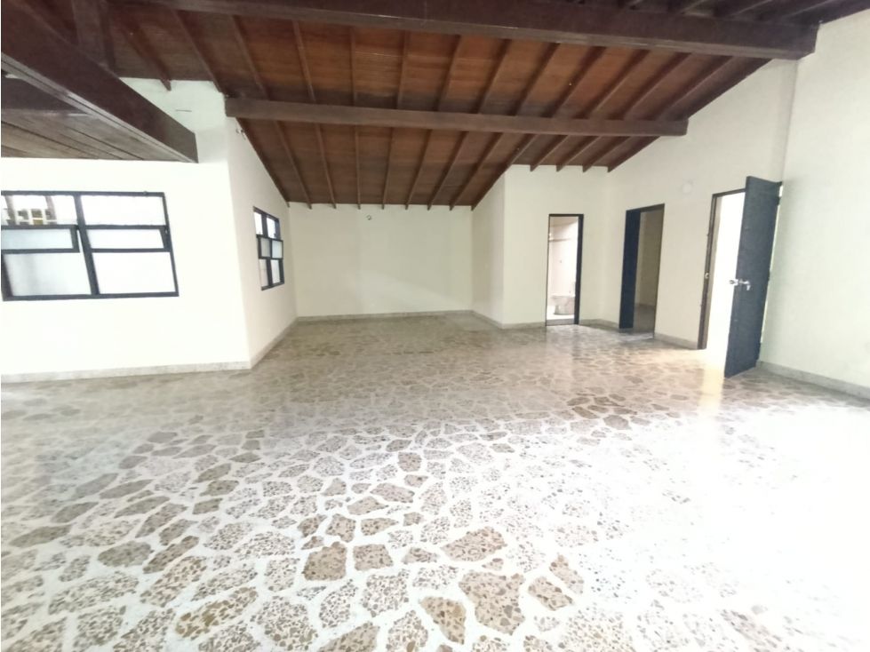 Local en arriendo Antioquia Medellín Estadio 160 m2 Habitaciones 0 Baños 2 Garajes 0 Precio $4900000