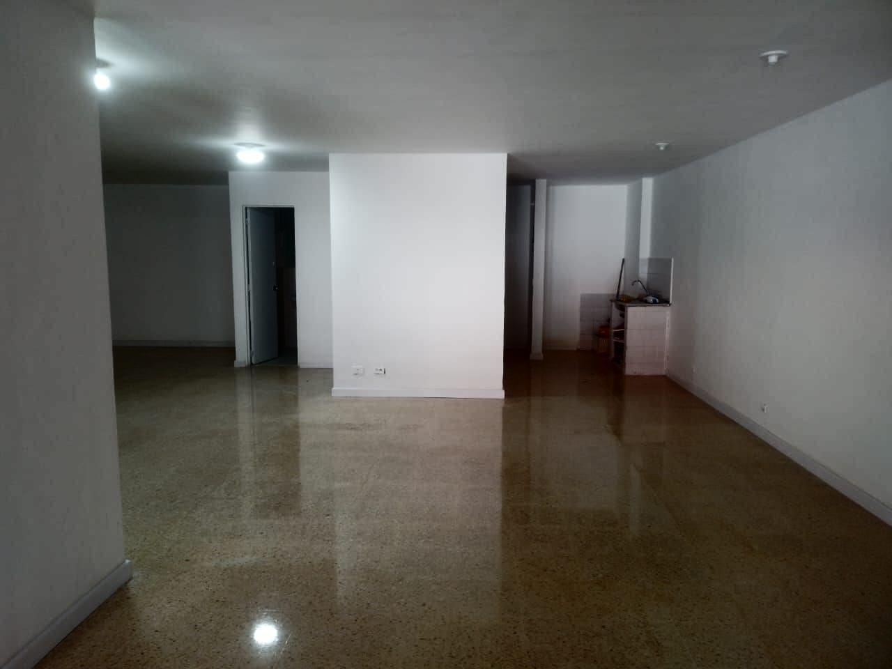 Local en arriendo Antioquia Medellín La Castellana 118 m2 Habitaciones 0 Baños 1 Garajes 6 Precio $9000000
