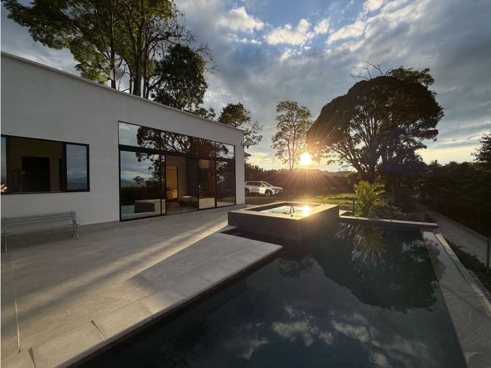 Casa Campestre en arriendo Caldas Palestina Palestina 111 m2 Habitaciones 3 Baños 2 Garajes 8 Precio $7000000