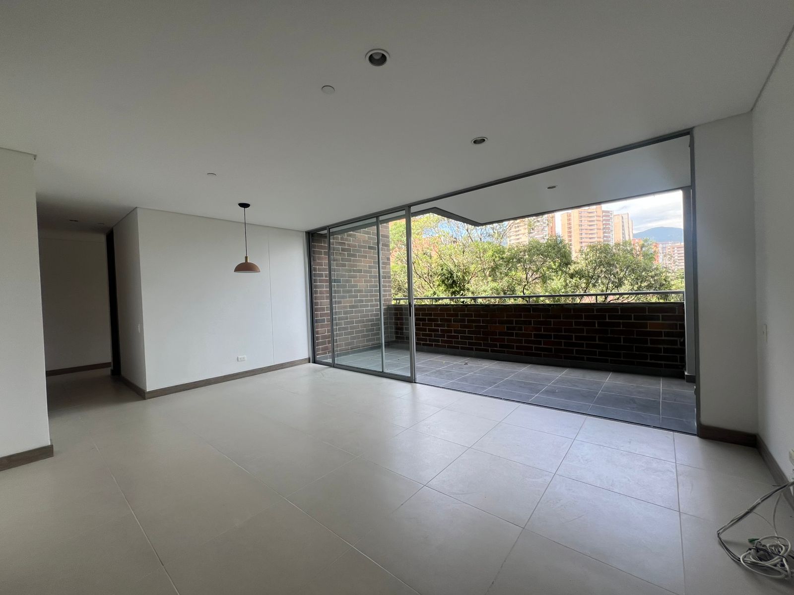 Apartamento en venta Antioquia Envigado Loma Del Atravesado 93 m2 Habitaciones 3 Baños 2 Garajes 2 Precio $840000000