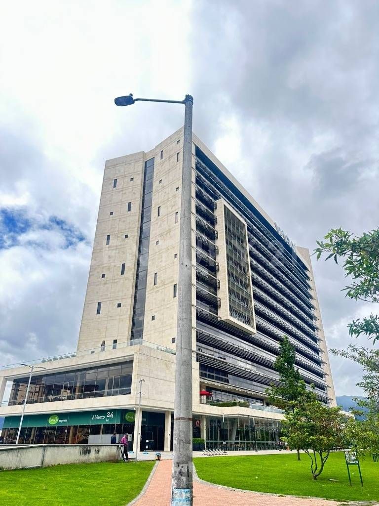 Oficina en venta Cundinamarca Bogotá Santa Rosa 118 m2 Habitaciones 0 Baños 6 Garajes 5 Precio $1350000000