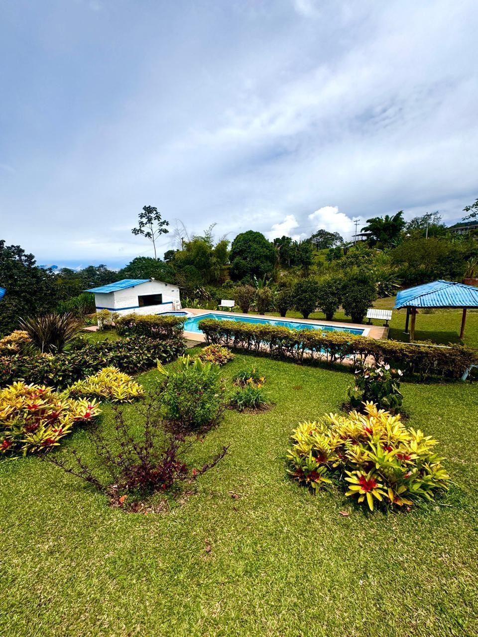 Casa Campestre en venta Valle Del Cauca Dagua La Paz 7000 m2 Habitaciones 4 Baños 2 Garajes 1 Precio $570000000