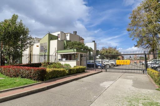 Casa en venta Cundinamarca Bogotá Villa Del Prado 74 m2 Habitaciones 3 Baños 2 Garajes 1 Precio $450000000