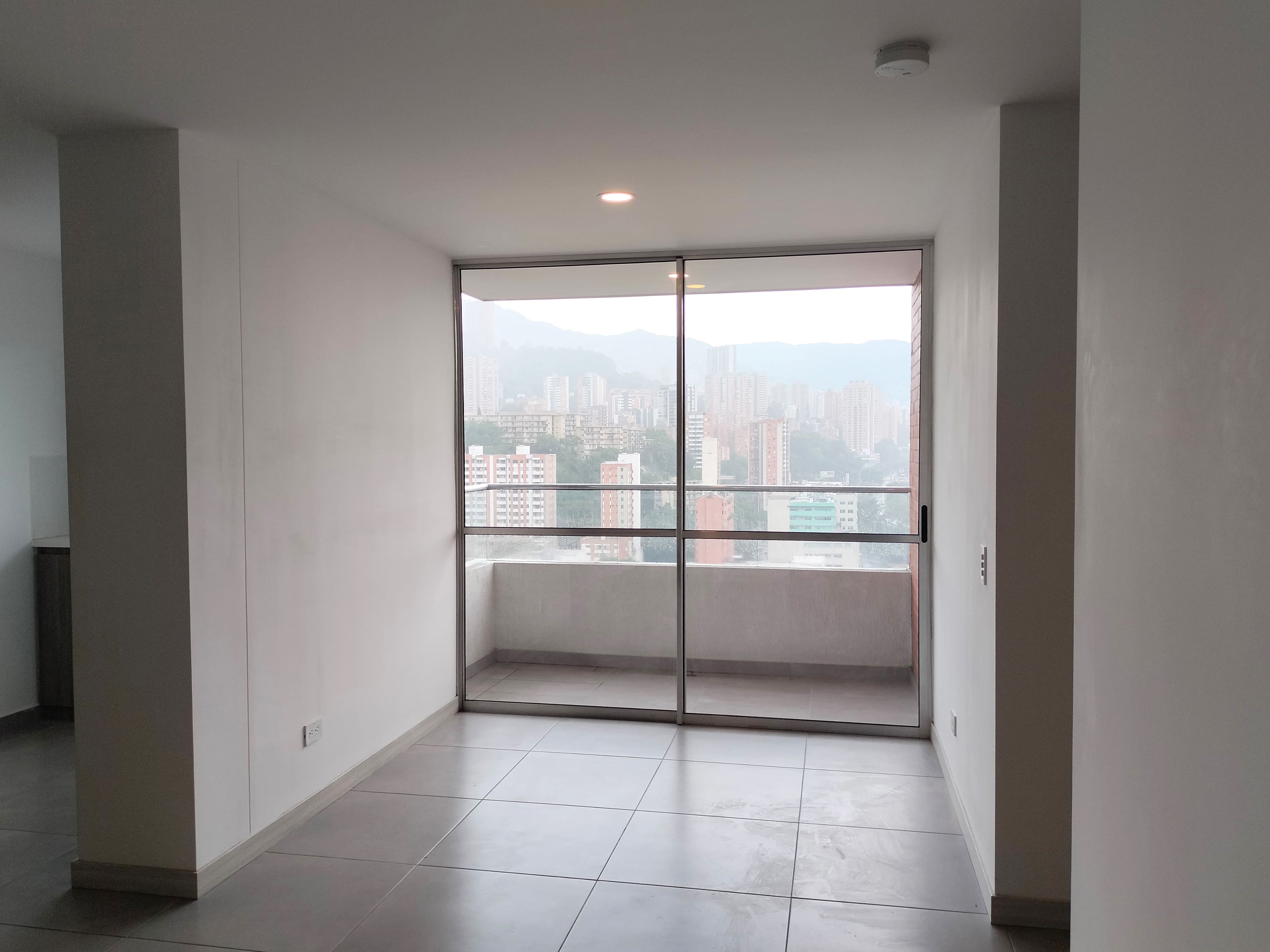 Apartamento en arriendo Antioquia Medellín San Diego 64 m2 Habitaciones 3 Baños 2 Garajes 1 Precio $3650000