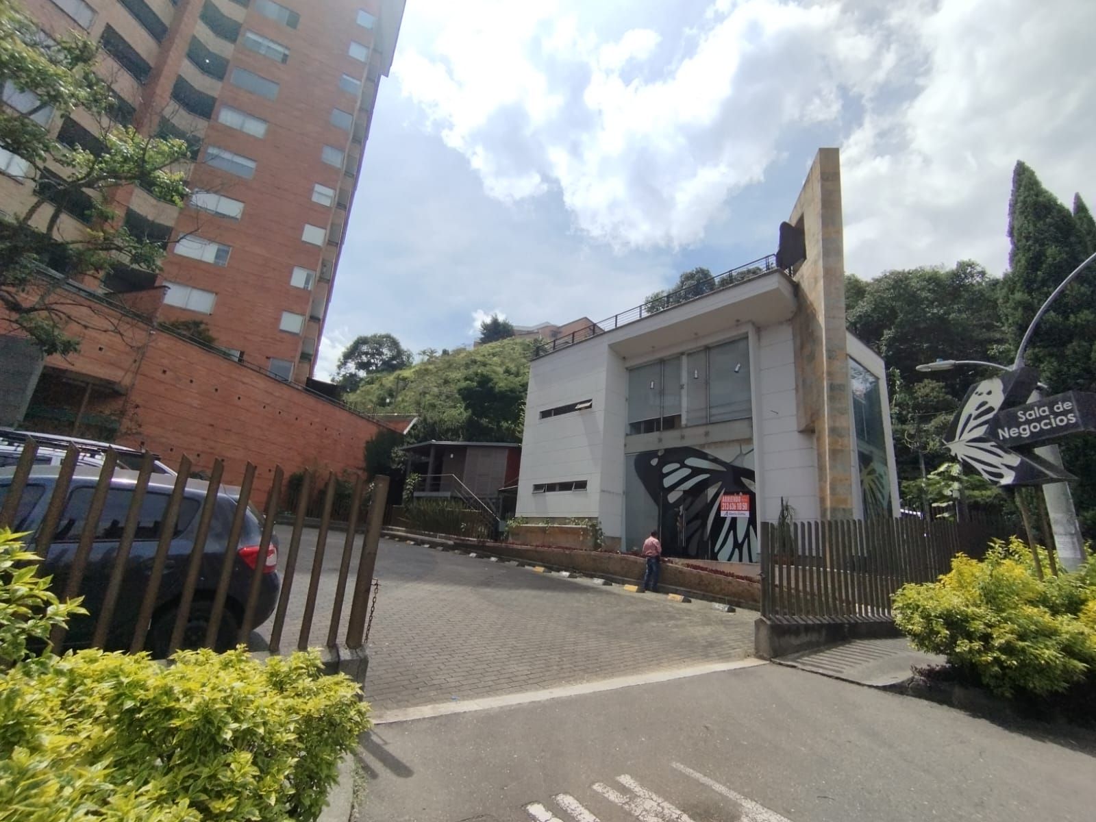 Oficina en arriendo Antioquia Sabaneta San Joaquín 350 m2 Habitaciones 0 Baños 4 Garajes 14 Precio $25000000