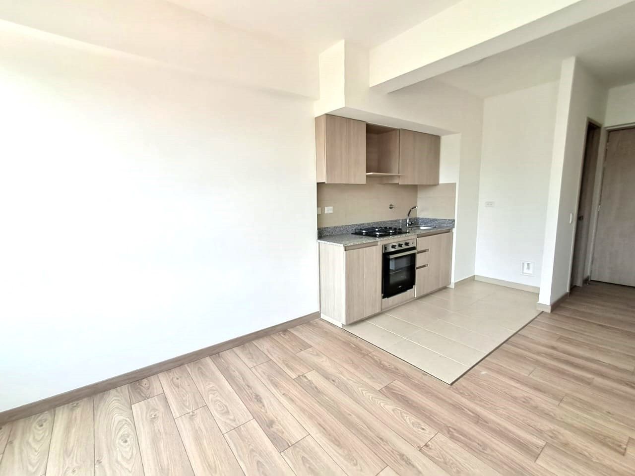 Apartamento en arriendo Antioquia Rionegro El Porvenir 40 m2 Habitaciones 1 Baños 2 Garajes 1 Precio $2000000