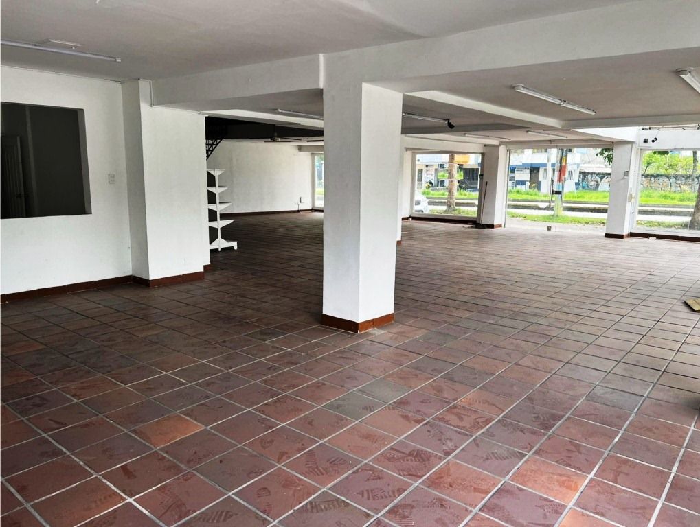 Local Comercial en arriendo Risaralda Pereira Maraya 300 m2 Habitaciones 2 Baños 2 Garajes 0 Precio $13000000