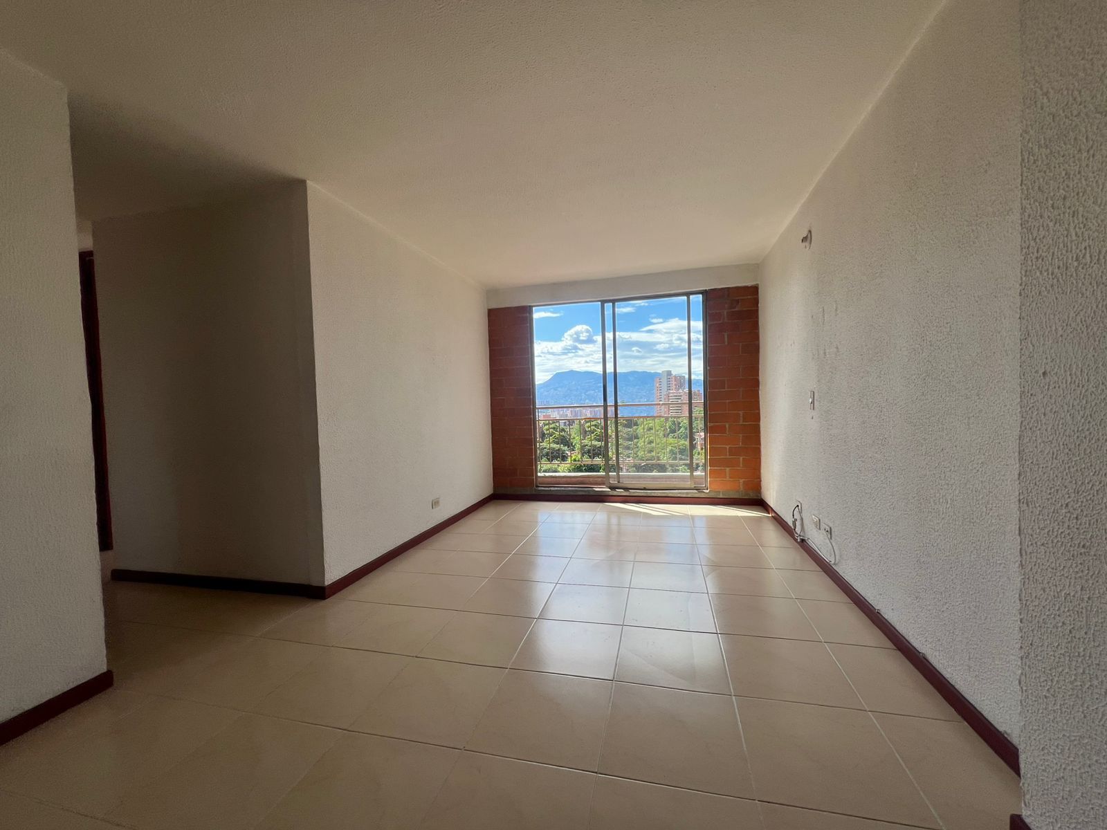 Apartamento en venta Antioquia Envigado Camino Verde De Los Naranjos 66 m2 Habitaciones 3 Baños 2 Garajes 1 Precio $420000000