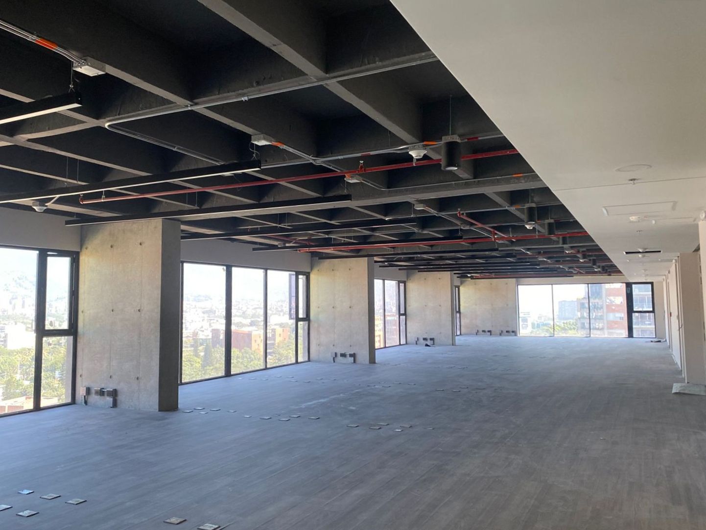 Oficina en venta Antioquia Medellín Patio Bonito 333 m2 Habitaciones 0 Baños 6 Garajes 6 Precio $3430000000