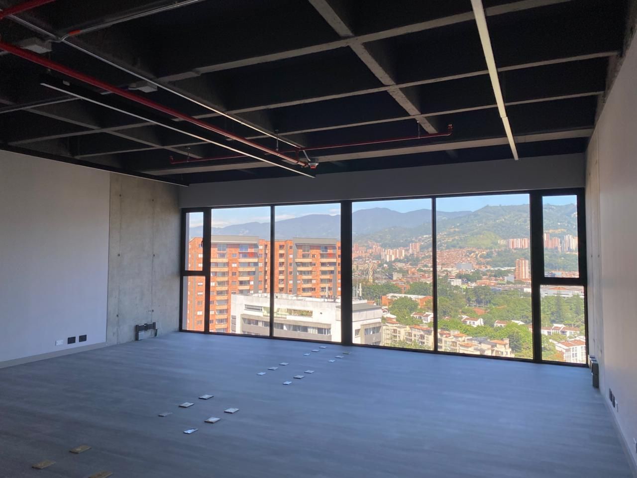 Oficina en venta Antioquia Medellín La Florida 53 m2 Habitaciones 0 Baños 0 Garajes 1 Precio $770000000