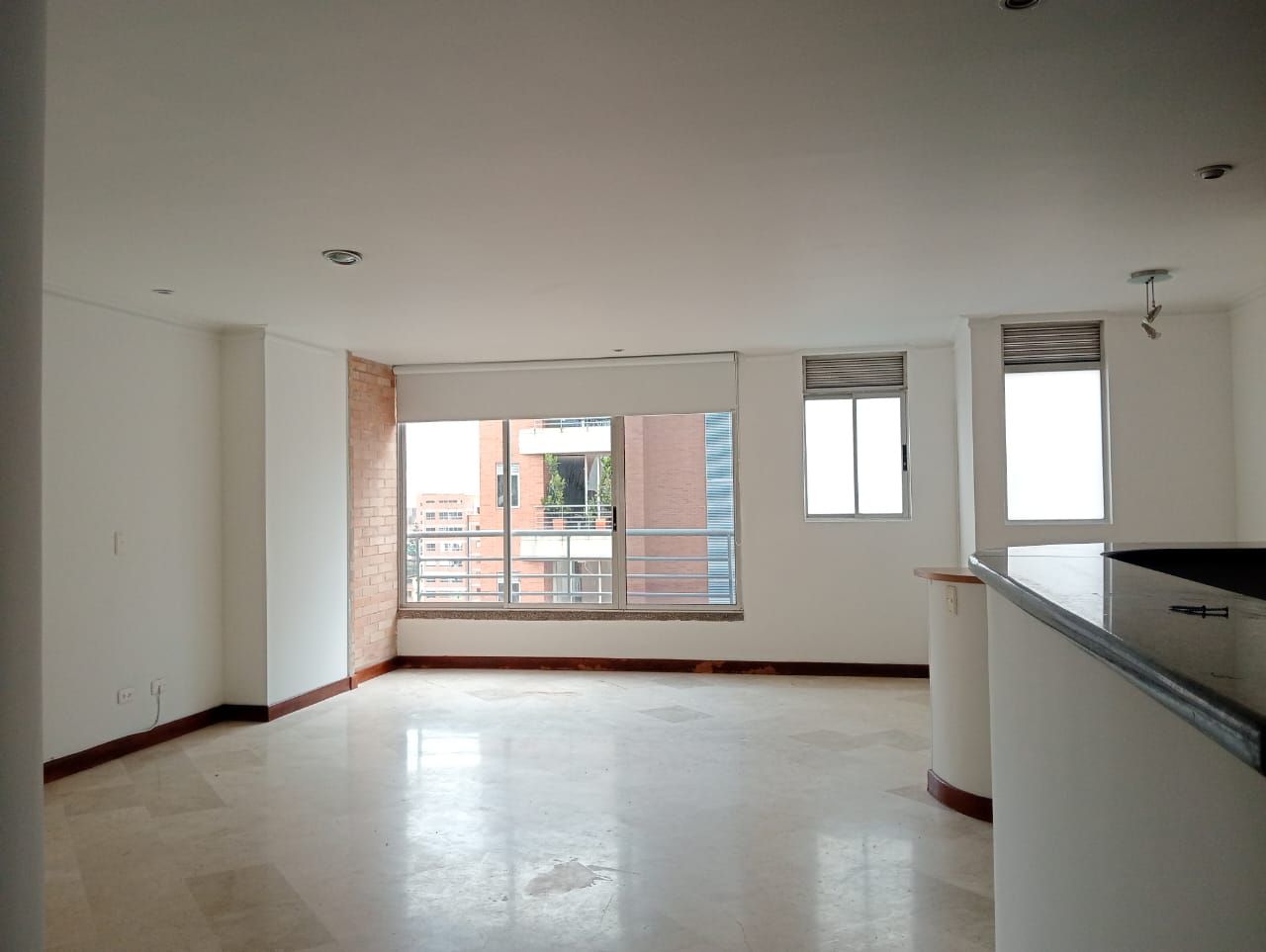 Apartamento en arriendo Antioquia Medellín Las Acacias 84 m2 Habitaciones 2 Baños 2 Garajes 1 Precio $3250000
