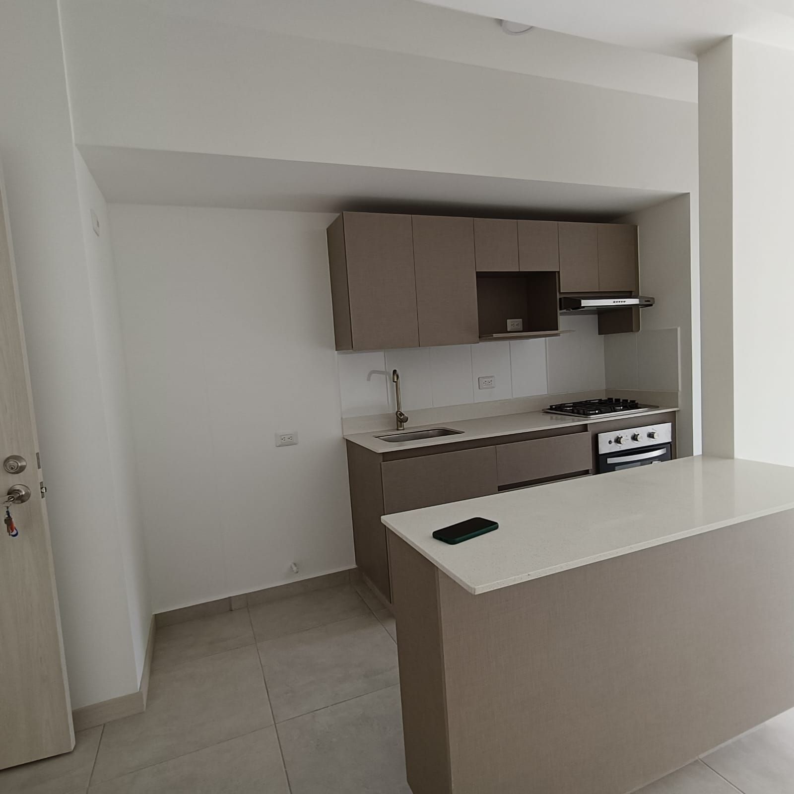 Apartamento en arriendo Antioquia Envigado El Dorado 74 m2 Habitaciones 3 Baños 2 Garajes 1 Precio $3700000