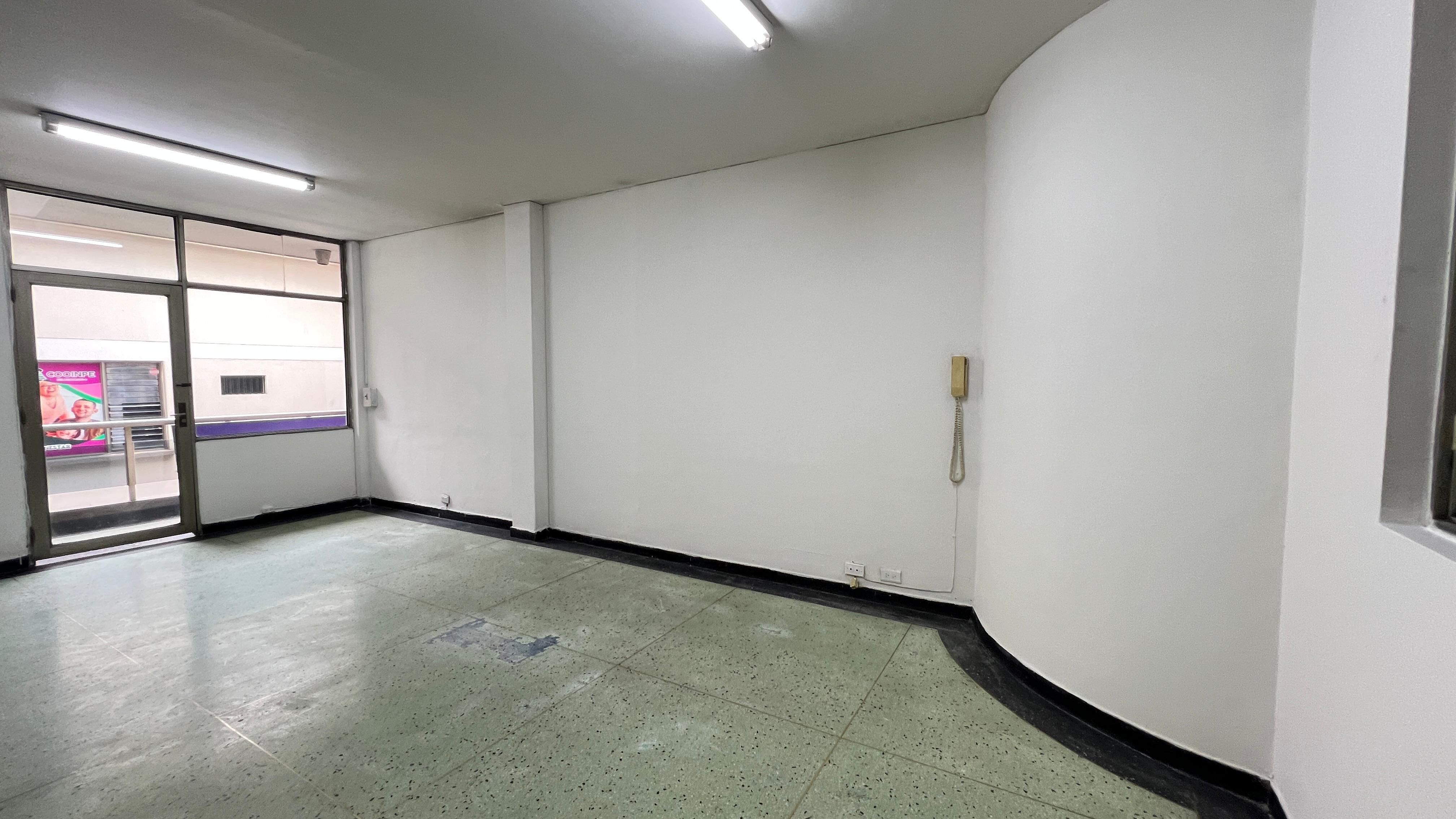 Local en arriendo Risaralda Pereira Sector Galeria Central 21 m2 Habitaciones 0 Baños 1 Garajes 0 Precio $720000