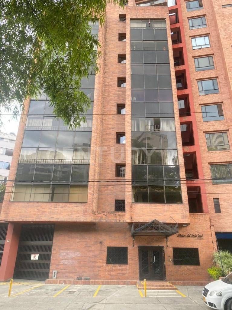 Apartamento en venta Valle Del Cauca Cali El Peñón 124 m2 Habitaciones 3 Baños 2 Garajes 2 Precio $450000000