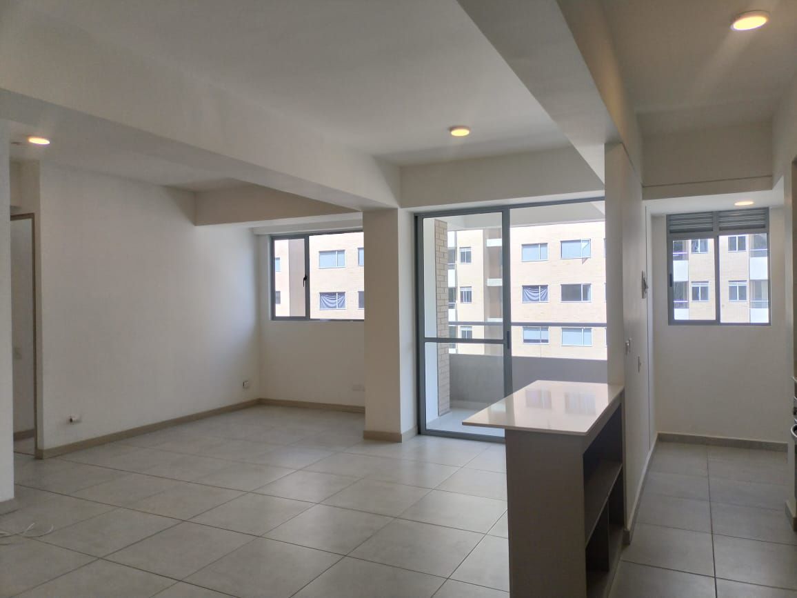 Apartamento en venta Antioquia Envigado Jardines 73 m2 Habitaciones 2 Baños 2 Garajes 1 Precio $670000000