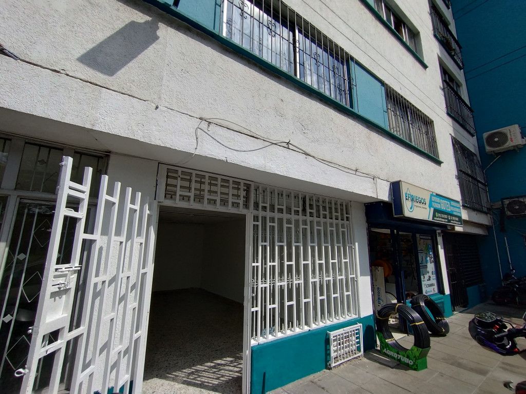 Local en arriendo Valle Del Cauca Cali El Refugio 26 m2 Habitaciones 0 Baños 1 Garajes 0 Precio $990000