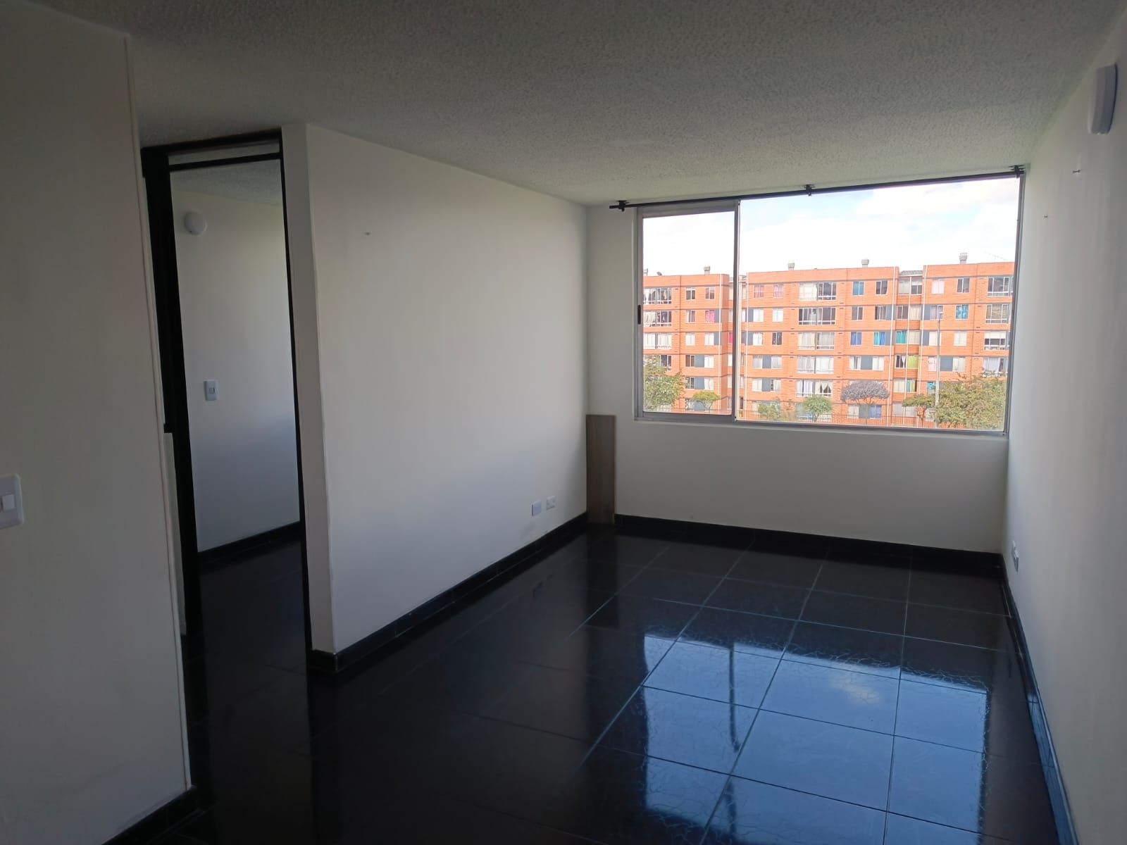 Apartamento en arriendo Cundinamarca Soacha Cr Sauco 54 m2 Habitaciones 3 Baños 1 Garajes 0 Precio $886000