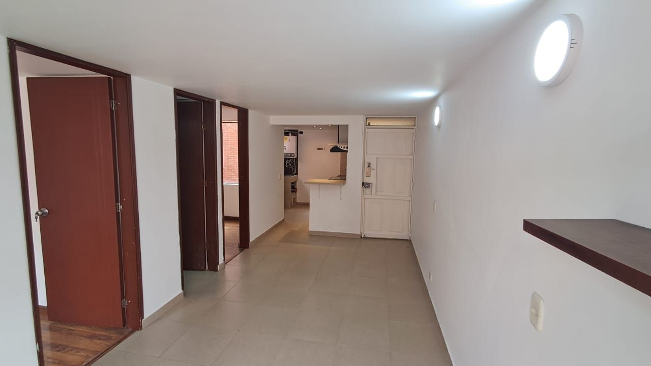 Apartamento en arriendo Cundinamarca Bogotá Ub Castilla Real 38 m2 Habitaciones 2 Baños 1 Garajes 0 Precio $195000000